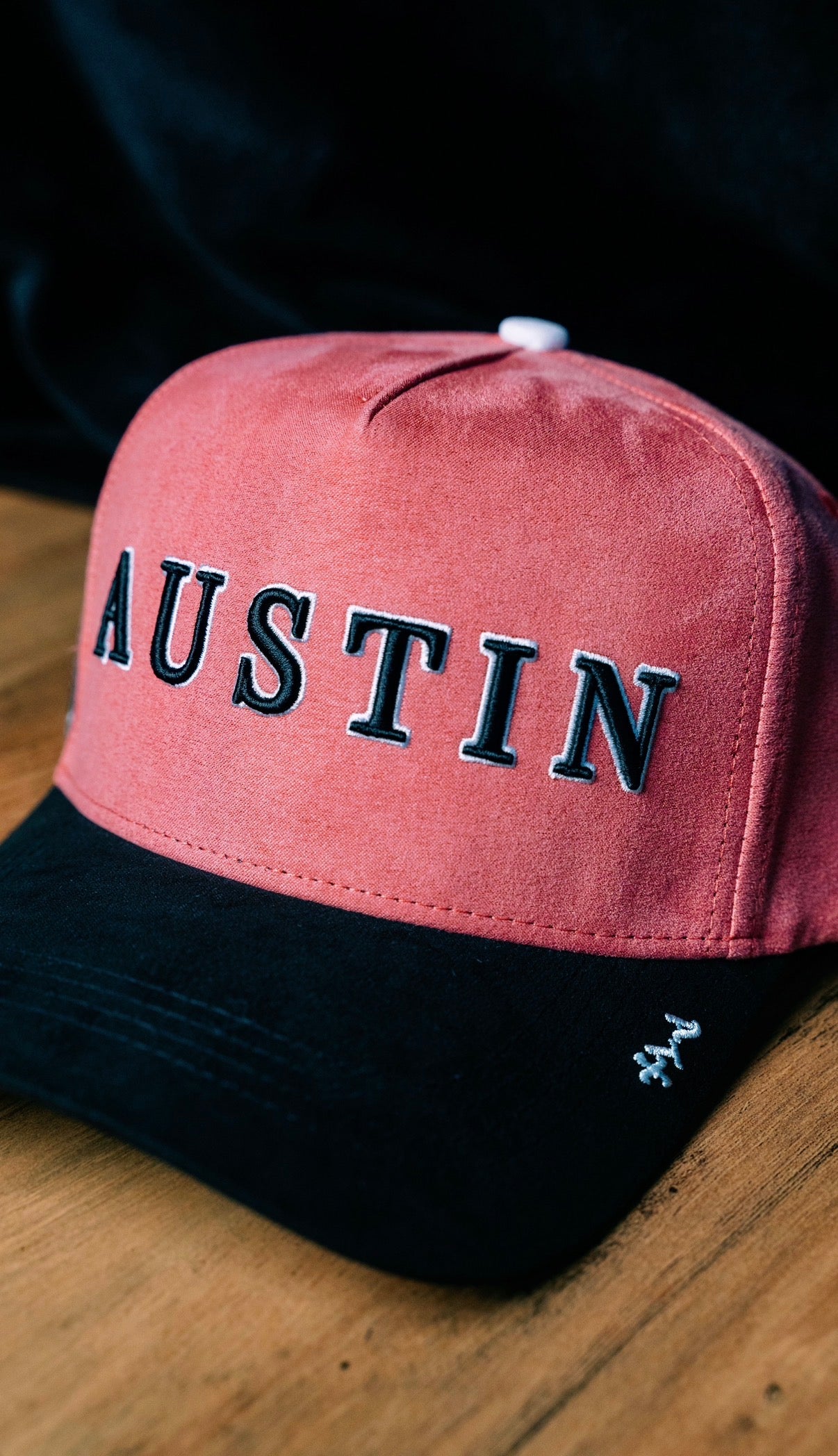 Austin Suede Snapback - Pink/Black