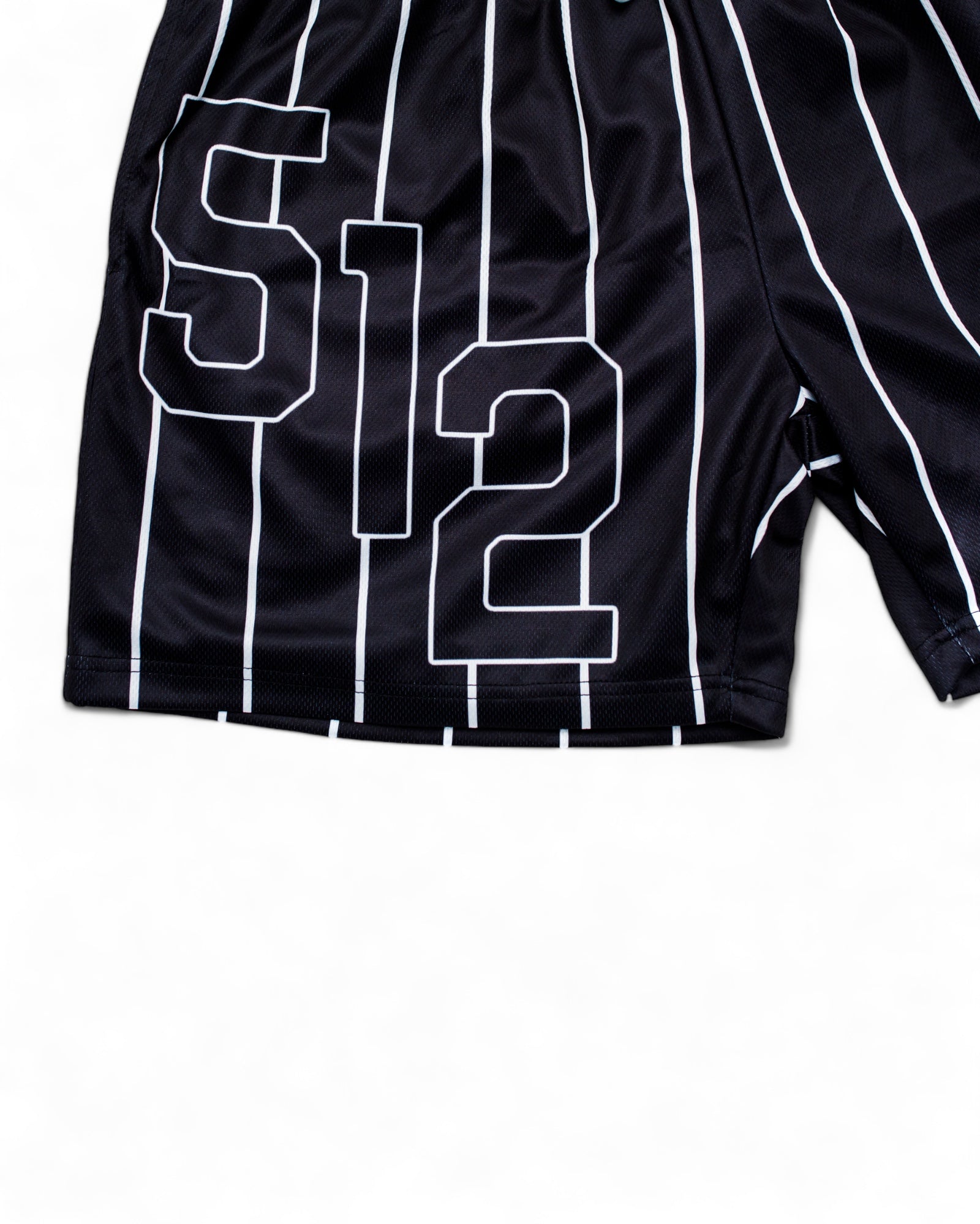 512 Crew Shorts - Black/white stripes